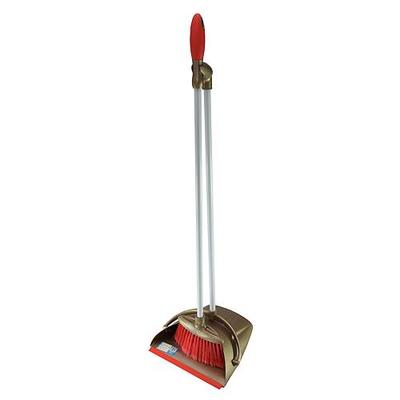 Broom Cleonix B9306, with scoop